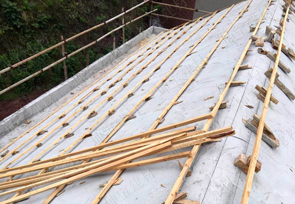 坤寶秸稈瓦質量,屋面瓦改變尋常百姓家