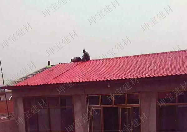 屋面瓦行業(yè)的綠色環(huán)保建材——秸稈瓦!