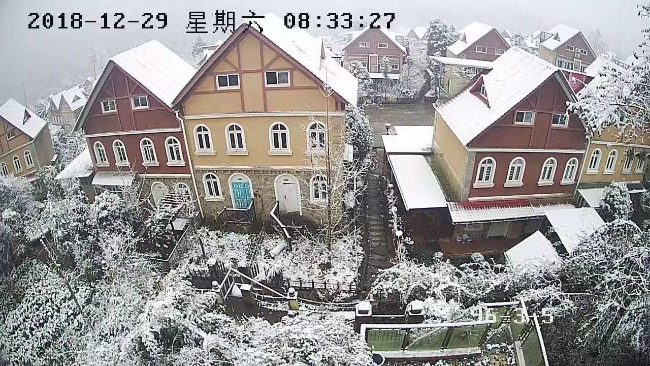 2018年成都下雪啦,「青山逸品」樹脂瓦10年間的春夏秋冬