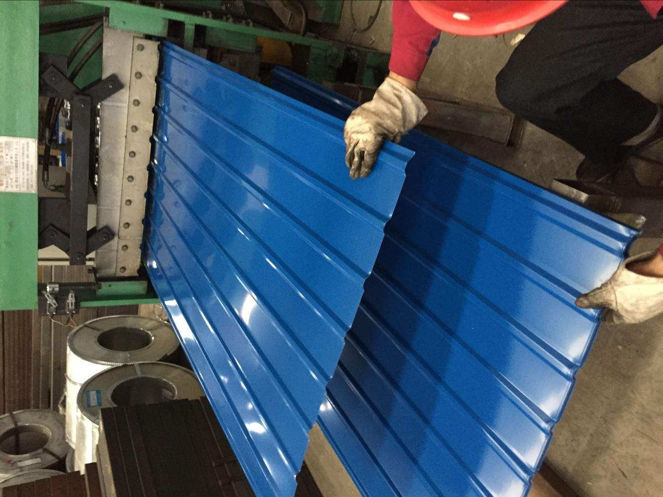 PVC復(fù)合瓦(防腐瓦)如何安裝? PVC復(fù)合瓦(防腐瓦)如何安裝?