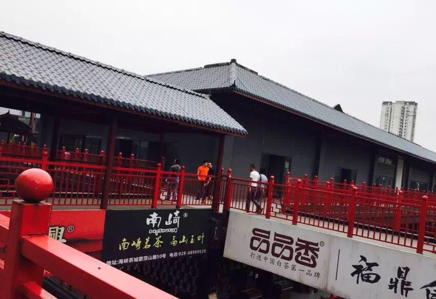 樹脂瓦 合成樹脂瓦