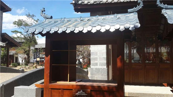 柴桑區城門鄉街道環境整治屋面采用合成樹脂瓦