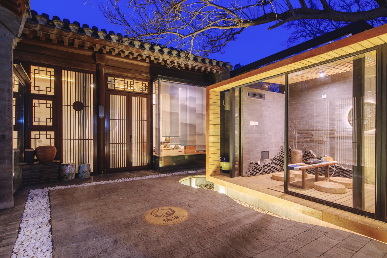 1550653499676237.jpg 調整大小 1_庭院夜景01-許小東.jpg