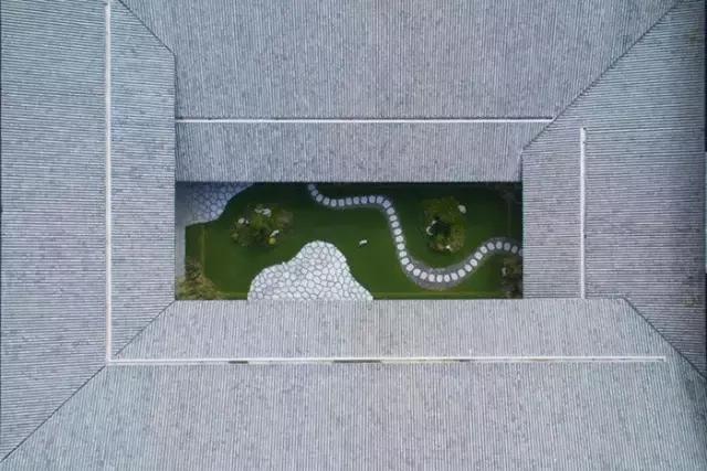 青瓦灰墻,高瓴飛檐,處處消磨時光