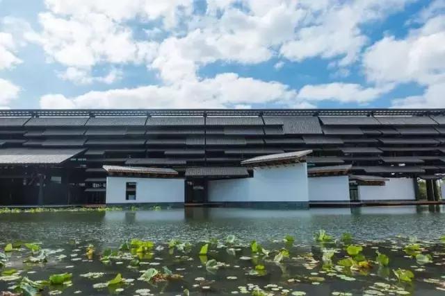 青瓦灰墻,高瓴飛檐,處處消磨時光