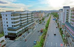 梅州區(qū)店招和鐵皮瓦換樹脂瓦整治行動(dòng)